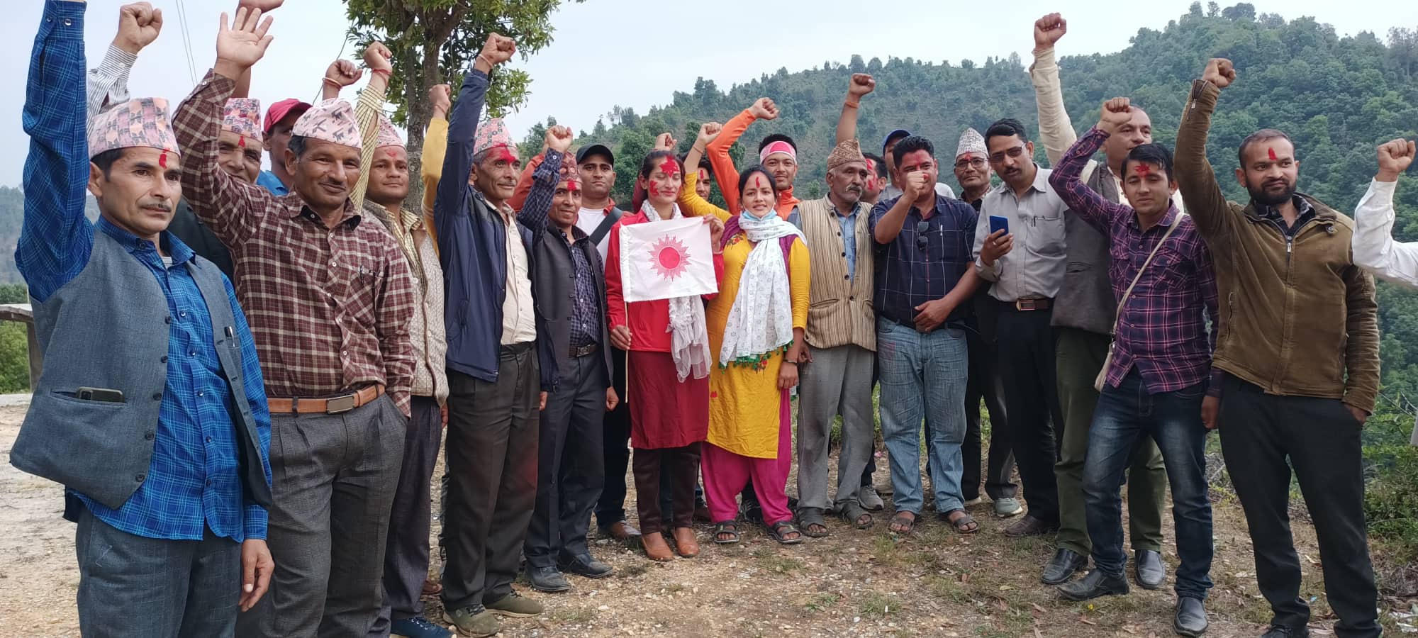 माओवादी केन्द्रकी सुर्नया कोषाध्यक्ष भट्ट एमालेमा प्रवेश